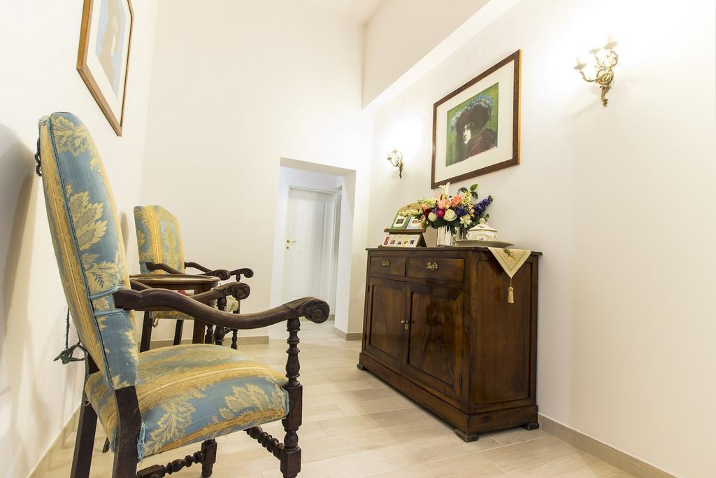 Palazzo D'Auria Aparthotel Nápoles Exterior foto